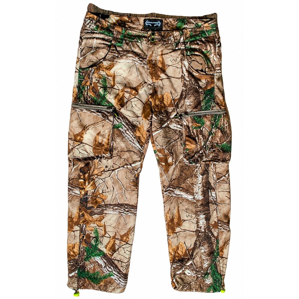 Realtree Men's Hunting Pants Camo Medium 32-34 Soft Shell Zip Cargo Pockets